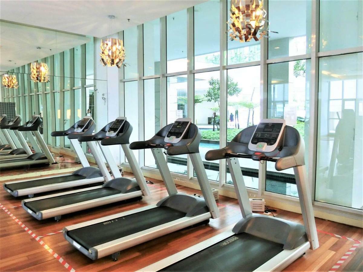 Penthouse On 34 - The Highest Unit And Best Views In Regalia & Private Rooftop Terrace Kuala Lumpur Dış mekan fotoğraf