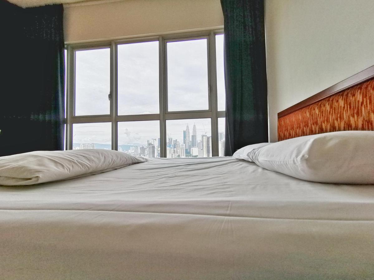 Penthouse On 34 - The Highest Unit And Best Views In Regalia & Private Rooftop Terrace Kuala Lumpur Dış mekan fotoğraf